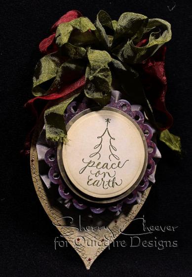 SCheever PeaceOnEarth Ornament LeftAngle Dec5